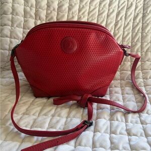 1983 Vintage Liz Claiborne Cherry Red Textured Crossbody Bag:)🤩 🍒